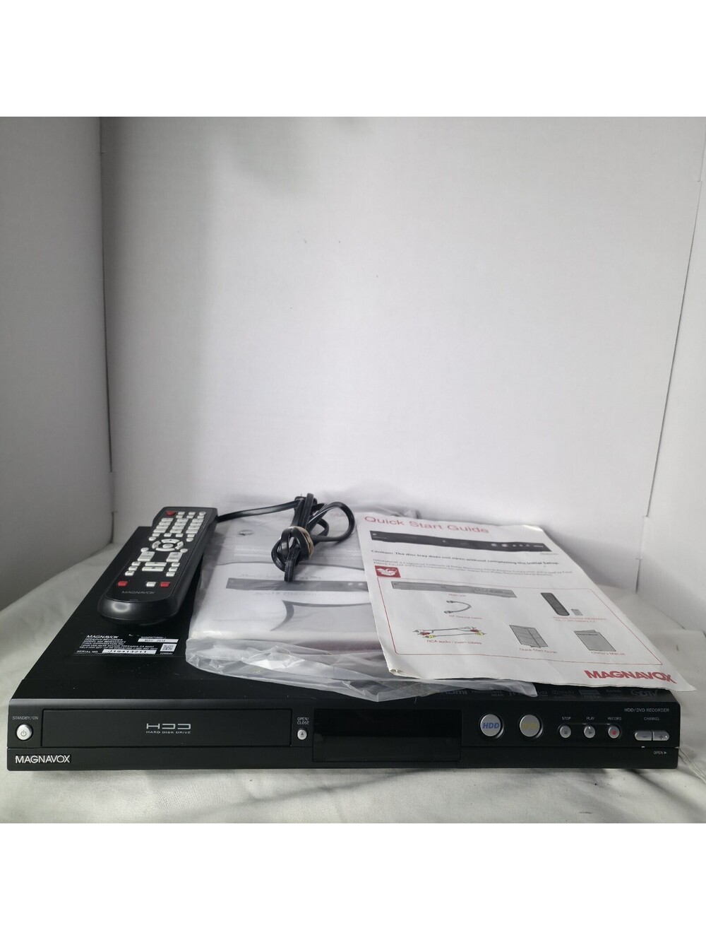 Magnavox MDR557H/F7 1TB HDD/DVD 1080p Up-Conversion Media Recorder